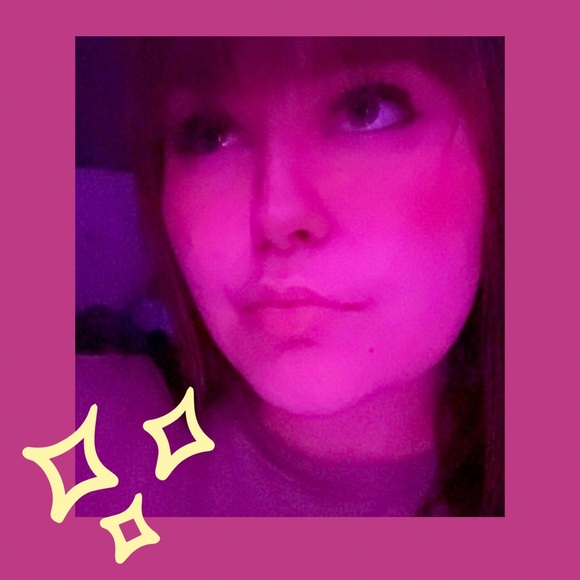 Meet the Posher Other - Meet your Posher, Emily